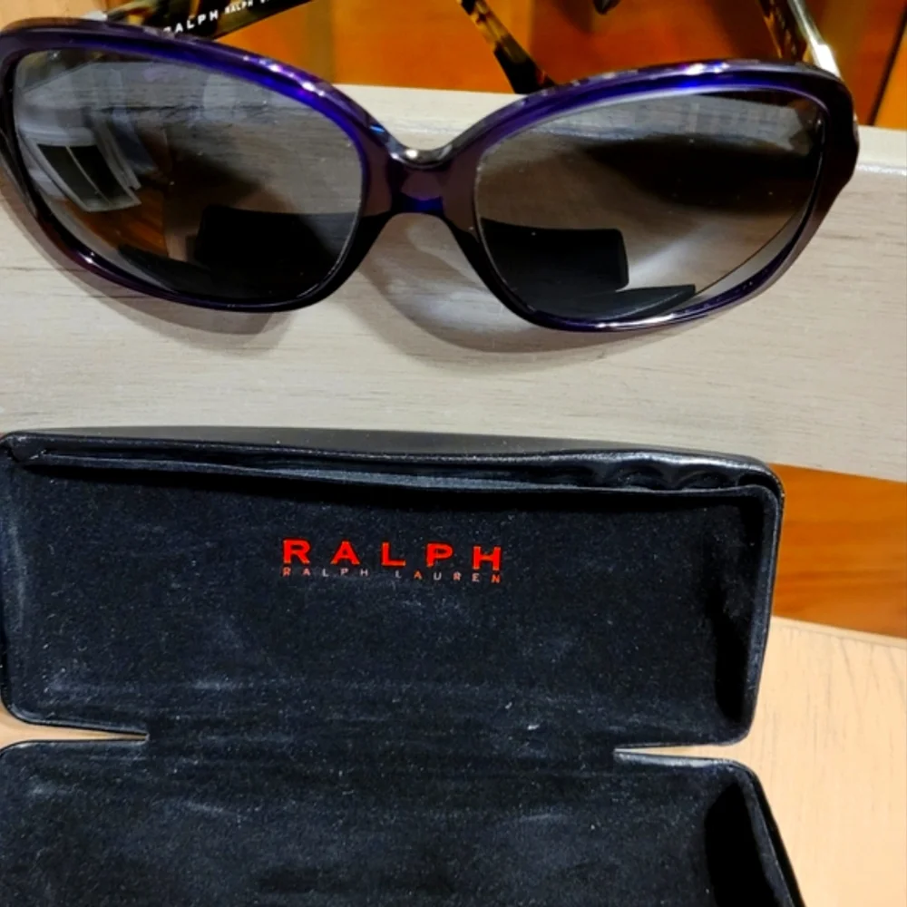 NWOT / RALPH LAUREN Ladies Glasses